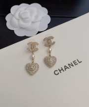 Uubags Chanel Pearl Crystal CC Heart Drop Earrings - 4