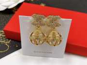 Uubags Chanel Gold Metal, Crystal And Pearl Disco Ball CC Drop Earrings - 6