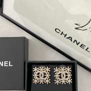 Uubags Chanel Metal Square Snowflake Hollow Double C Earrings Gold Color - 4