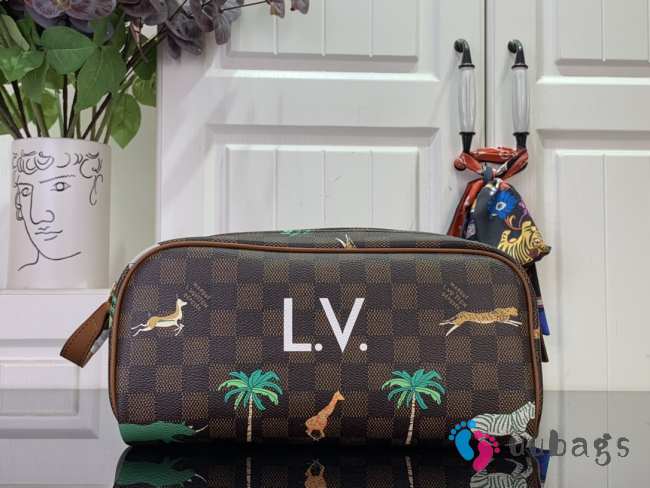 Uubags Louis Vuitton Dopp Kit M44494 In Brown Monogram Eclipse 28x15x16.5cm - 1