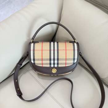 Uubags Burberry Highlands Crossbody Bag In Sand 24.5x8x18cm