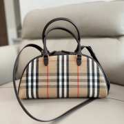Uubags Burberry Natural Highlands Vintage Check Bowling Handbag 33.5x12.5x17cm - 4