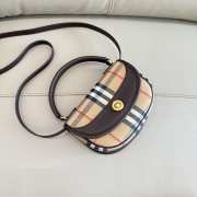 Uubags Burberry Highlands Crossbody Bag In Beige 24.5x8x18cm - 4