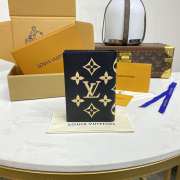 Uubags Louis Vuitton Bicolor Empreinte Passport Cover 10x14x2.5cm - 5