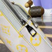 Uubags Louis Vuitton M15078 Avenue Crossbody Bag Gray/Yellow Monogram Glow Canvas 16x33x5.7cm - 2