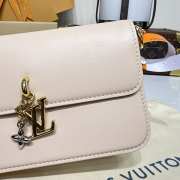 Uubags Louis Vuitton M14581 LV Bloom Bag Cream Macchiato Calfskin 20x11.5x4cm - 2