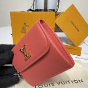 Uubags Louis Vuitton M14614 Tiny Recto Verso Card Holder Bloom Sweet Coral 10x8x2cm - 4