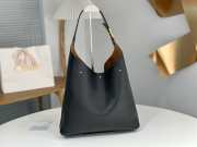 Uubags Chloe Marcie large hobo bag in grained leather in black 36x29x10cm - 4