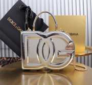 Uubags Dolce & Gabbana Logo Bag crossbody box bag in silver 15x20x6cm - 1