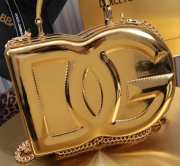 Uubags Dolce & Gabbana Logo Bag crossbody box bag in gold 15x20x6cm - 2