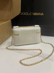 Uubags Dolce & Gabbana Sicily crossbody bag calfskin in white 10x17x6cm - 6