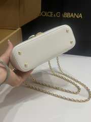 Uubags Dolce & Gabbana Sicily crossbody bag calfskin in white 10x17x6cm - 5