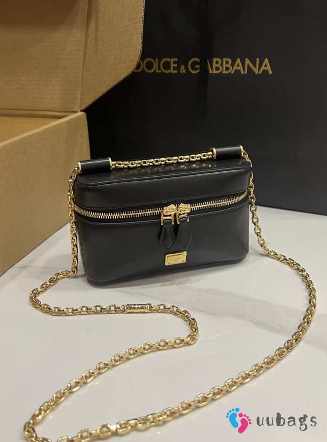 Uubags Dolce & Gabbana Sicily crossbody bag calfskin in black 10x17x6cm - 1