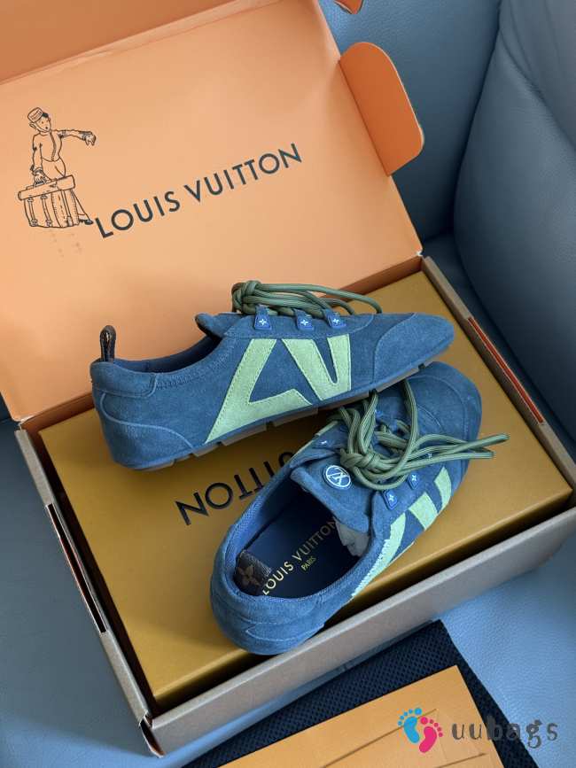 Uubags Louis Vuitton 1AHNDY Sneakers In Blue - 1