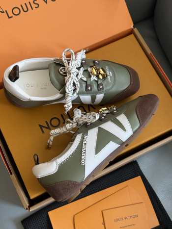 Uubags Louis Vuitton 1AICUS Sneakerina in khaki grained calf leather