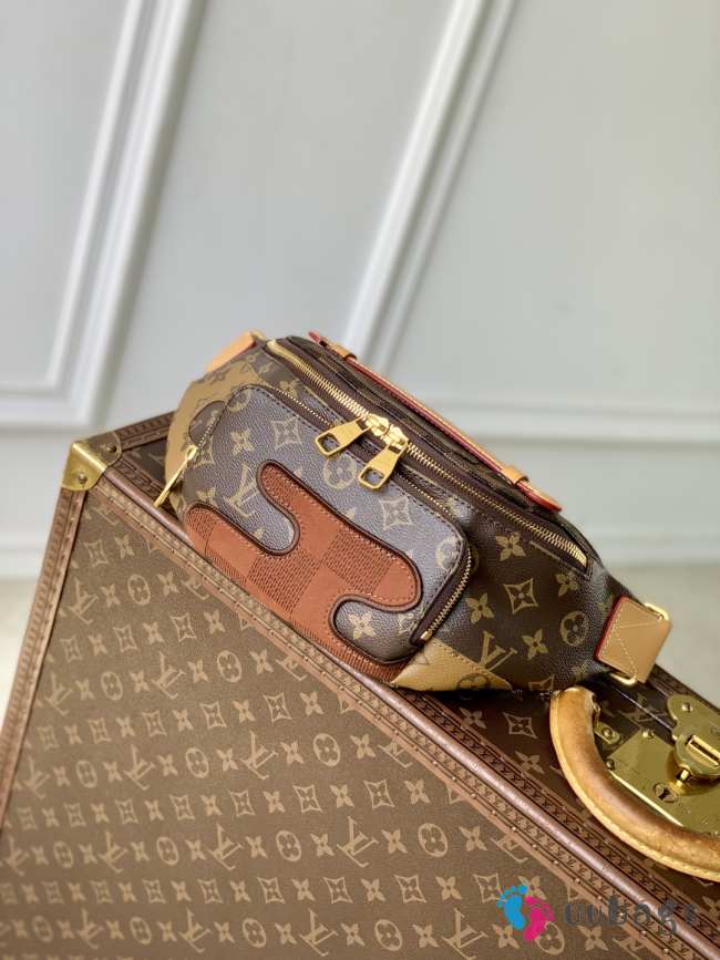 Uubags Louis Vuitton M15271 Rush bumbag brown monogram landscape coated canvas 30x15x8cm - 1