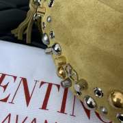 Uubags Valentino Garavani Beige Suede Nellcote Belt Bag 30x9x7cm - 4