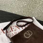 Uubags Valentino Garavani Nellcote Brown Suede Shoulder Bag With Fringes 30x31x3cm - 2