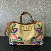Valentino Garavani Medium Shopping Bag In Raffia With Floral Embroidery Natural/Multicolor 35x25x17cm - 1