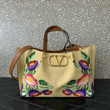 Valentino Garavani Medium Shopping Bag In Raffia With Floral Embroidery Natural/Multicolor 35x25x17cm