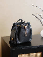 Uubags Chanel 25 Medium Backpack Grained Calfskin & Gold Metal In Black 23x23x14cm - 2