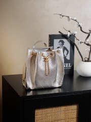 Uubags Chanel 25 Medium Backpack Grained Calfskin & Gold Metal In Gold 23x23x14cm - 6