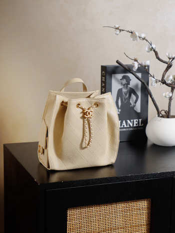 Uubags Chanel 25 Medium Backpack Grained Calfskin & Gold Metal In Beige 23x23x14cm