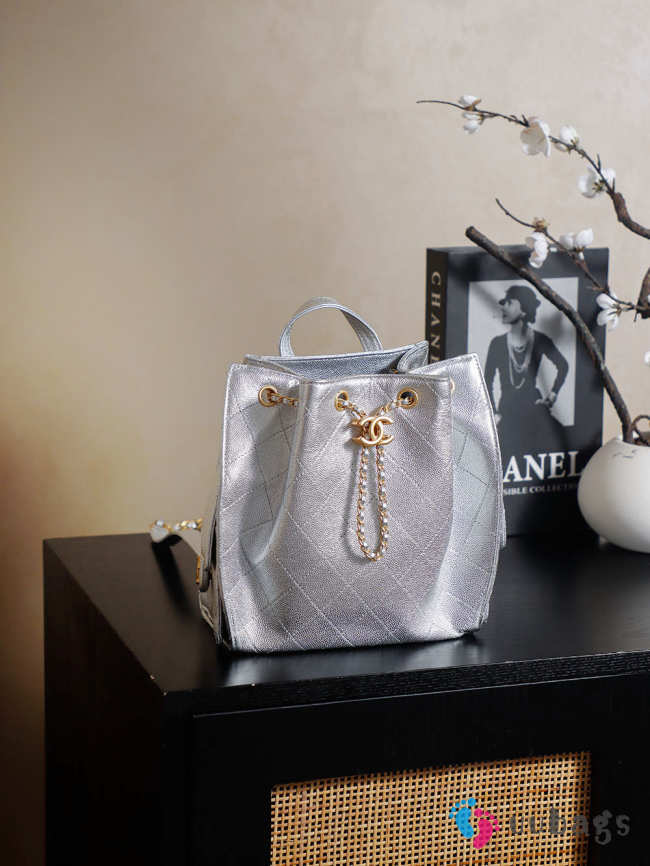 Uubags Chanel 25 Medium Backpack Grained Calfskin & Gold Metal In Silver 23x23x14cm - 1