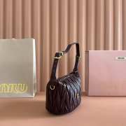 Uubags Miu Miu Matelasse nappa leather pouch in burgundy 15x8.5x8cm - 6