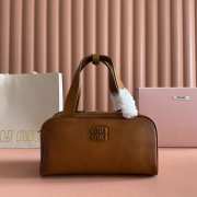 Uubags Miu Miu leather top-handle bag brown 28x15x13cm - 1