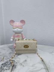 Uubags Dior Miss Caro Mini Bag Powder Beige Macrocannage Lambskin 18x12x5.5cm - 1