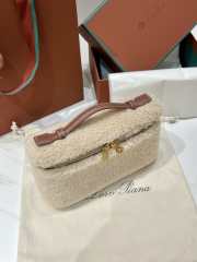 Uubags Loro Piana Extra Pocket 19 Cashfur Smooth Bag In Paper/Caramel Sugar 19x7x12cm - 3