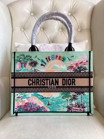 Uubags Dior Souvenir Medium Book Tote Natural Raffia and Multicolor Embroidered Cotton 36x27.5x16.5cm