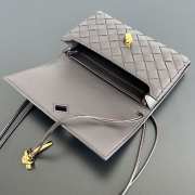 Uubags Bottega Veneta Andiamo Pouch In Fondant 19x13x2cm - 2
