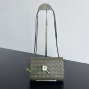 Uubags Bottega Veneta Andiamo Daisy Pouch In Cypress 19x13x2cm - 1