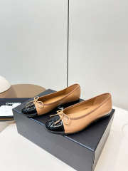 Uubags Chanel Ballet Flats Patent Calfskin In Beige & Black - 5