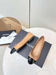 Uubags Chanel Ballet Flats Patent Calfskin In Beige & Black - 4