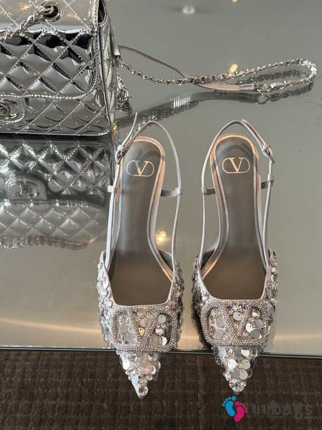 Uubags Valentino Garavani Vlogo 80 embellished leather slingback pumps in silver 9cm - 1