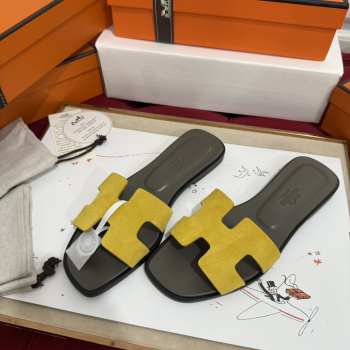 Uubags Hermes Oasis sandal topaz yellow black leather sole