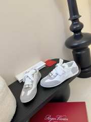 Uubags Roger Vivier Viv Low-Top Canvas and Suede Sneakers In Light Grey 3cm - 3