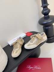 Uubags Roger Vivier Viv Low-Top Canvas and Suede Sneakers In Beige 3cm - 3