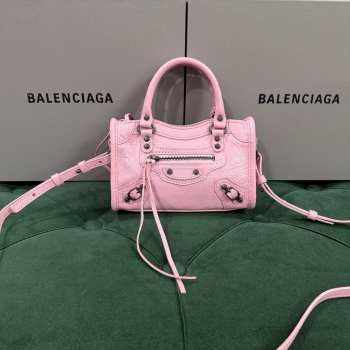 Uubags Balenciaga Le City bag mini in petal pink Arena Storico lambskin, brass hardware 24x16x6cm