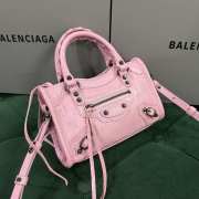 Uubags Balenciaga Le City bag mini in petal pink Arena Storico lambskin, brass hardware 24x16x6cm - 6