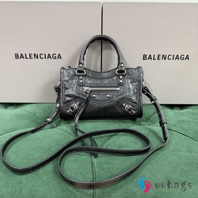Uubags Balenciaga Le City Bag Nano in black Arena Storico lambskin, brass hardware 18x12x6cm - 1
