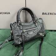 Uubags Balenciaga Le City Bag Nano in black Arena Storico lambskin, brass hardware 18x12x6cm - 4