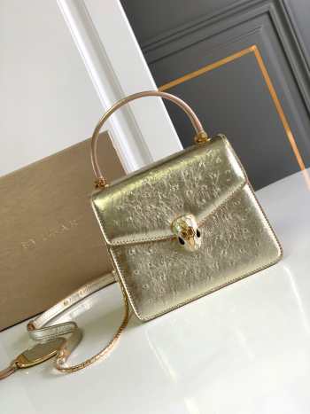 Uubags Bvlgari Serpenti Forever medium top handle bag in light gold 18.5x16x10.5cm