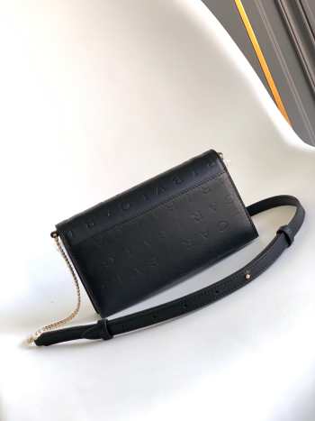 Uubags Bvlgari Logo chain wallet in black calfskin 19x10.5x4.5cm