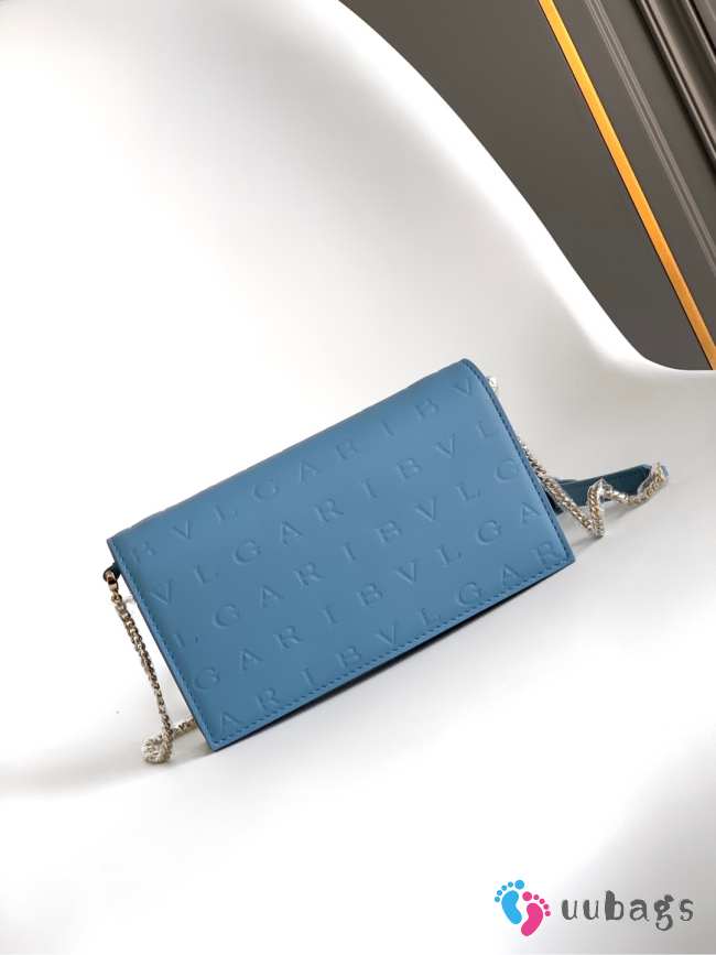 Uubags Bvlgari Logo chain wallet in blue calfskin 19x10.5x4.5cm - 1