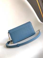 Uubags Bvlgari Logo chain wallet in blue calfskin 19x10.5x4.5cm - 4