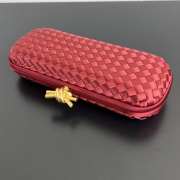 Uubags Bottega Veneta red intrecciato woven satin knot clutch bag with gold buckle 25x10x5cm - 5